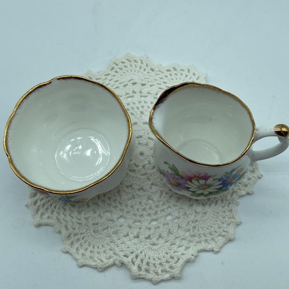 Royal Castle Cream & Sugar Dish - English Bone China - Picture 3 of 6